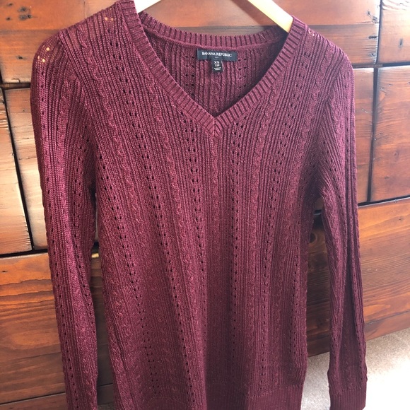 BR V-Neck Sweater - Picture 2 of 4